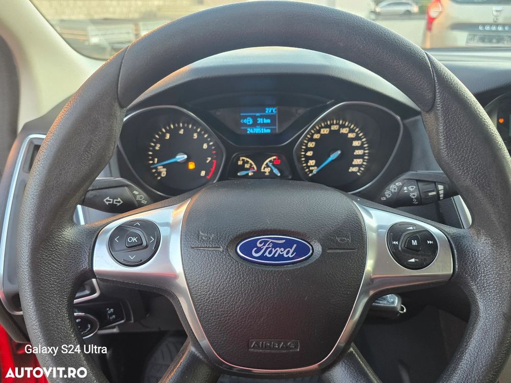 Ford Focus 1.6 EcoBoost Start Stop Trend - 22