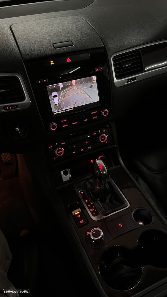 VW Touareg 3.6 V6 FSi Auto Individual - 12