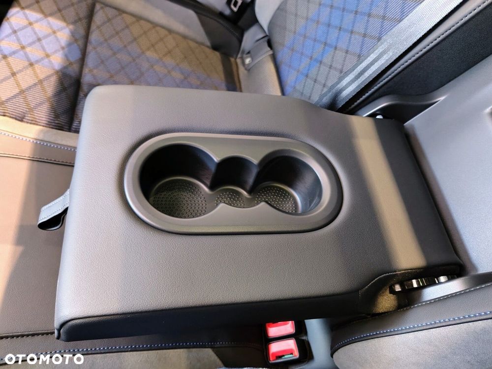 Volkswagen Golf Variant - 28