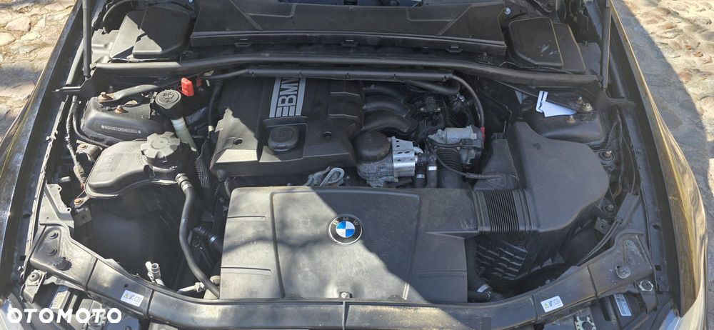 BMW Seria 3 318i - 8