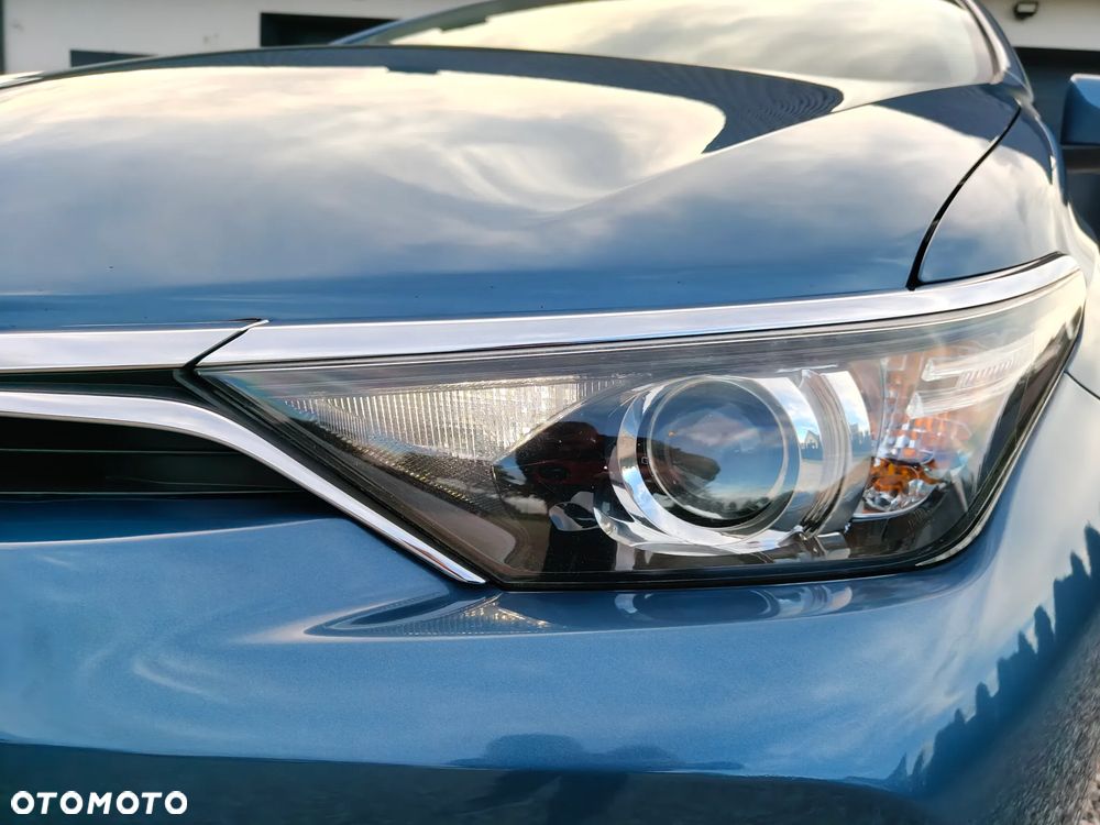 Toyota Auris 1.33 Dual-VVT-i - 17