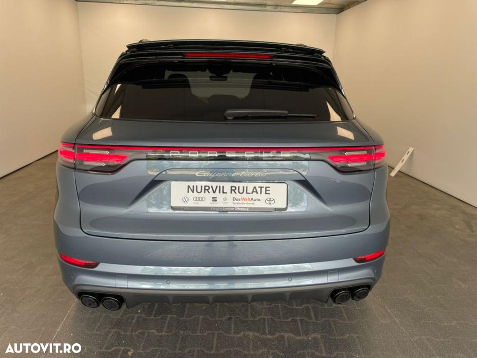Porsche Cayenne Turbo - 14