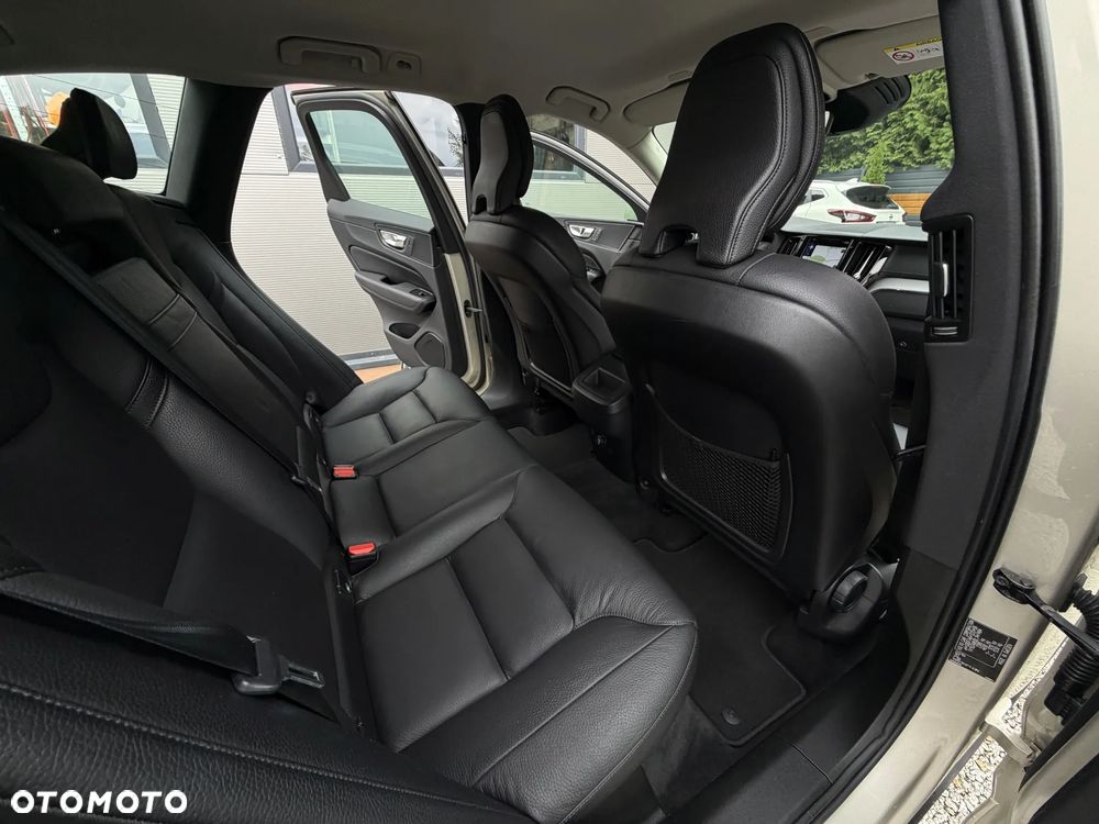 Volvo XC 60 D4 SCR Inscription - 17