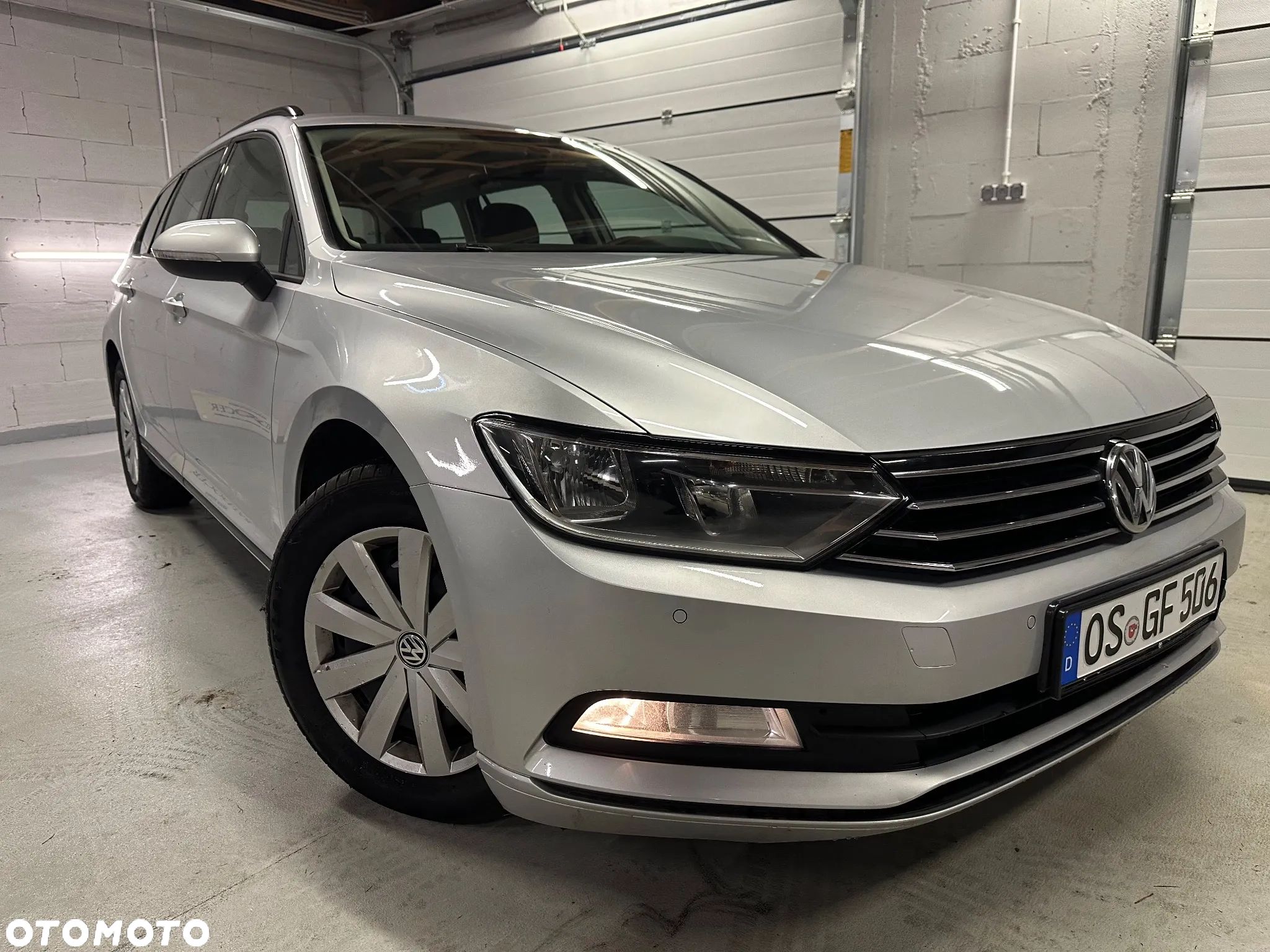 Volkswagen Passat 2.0 TDI SCR Comfortline - 1