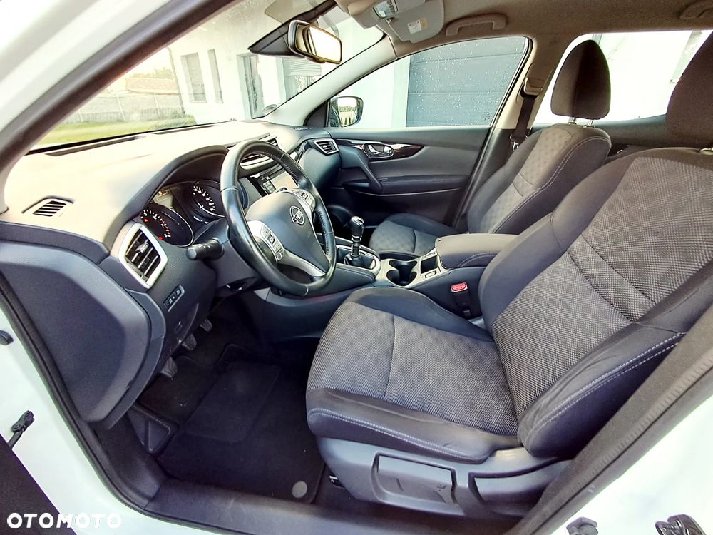 Nissan Qashqai 1.2 DIG-T Visia - 17