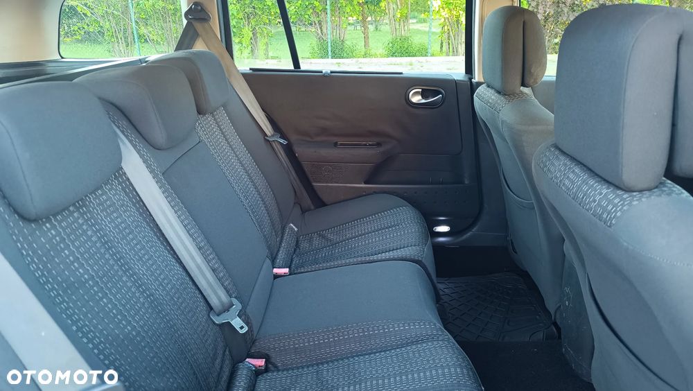 Renault Megane 1.6 Avantage - 13
