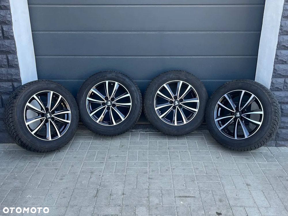 Nissan Qashqai 1.6 DCi Xtronic N-Connecta - 24