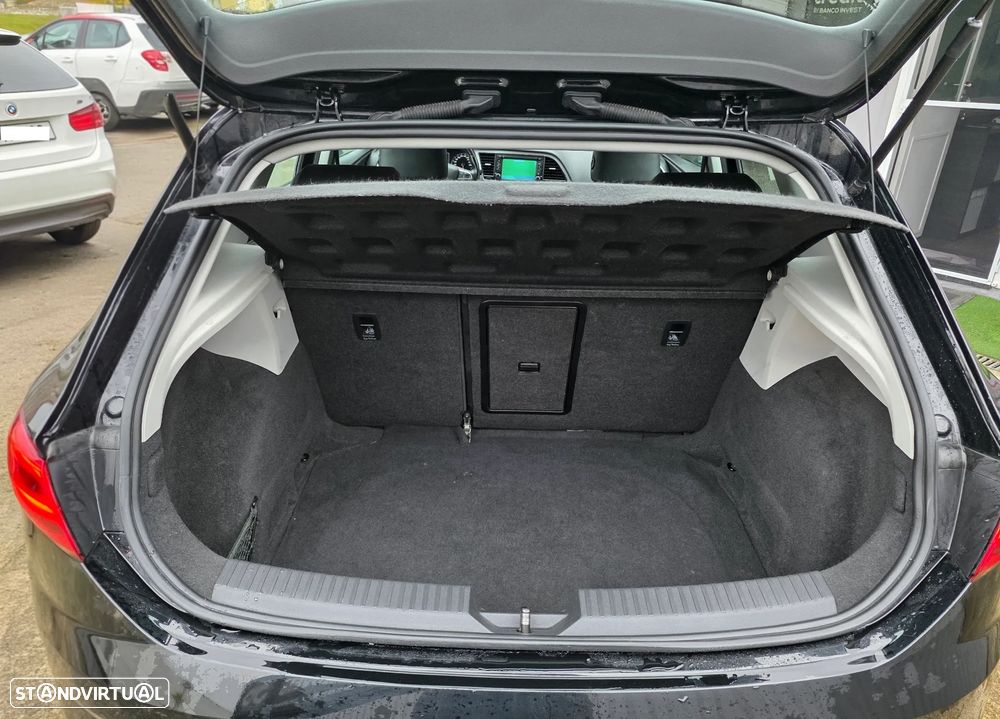 SEAT Leon 1.6 TDI Style S/S - 10