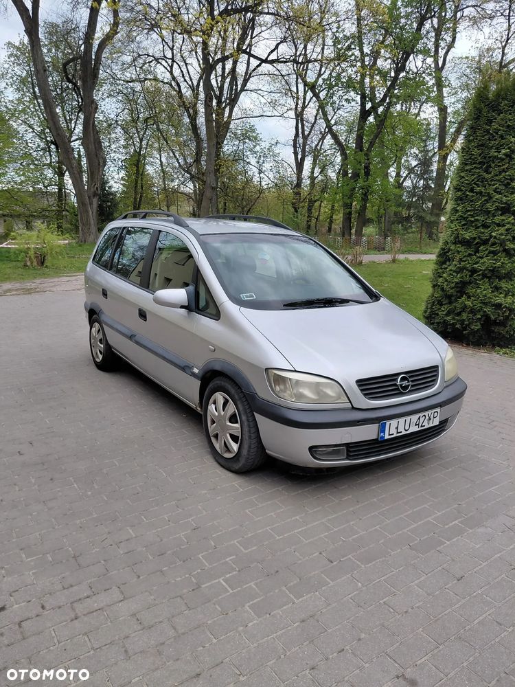 Opel Zafira - 2