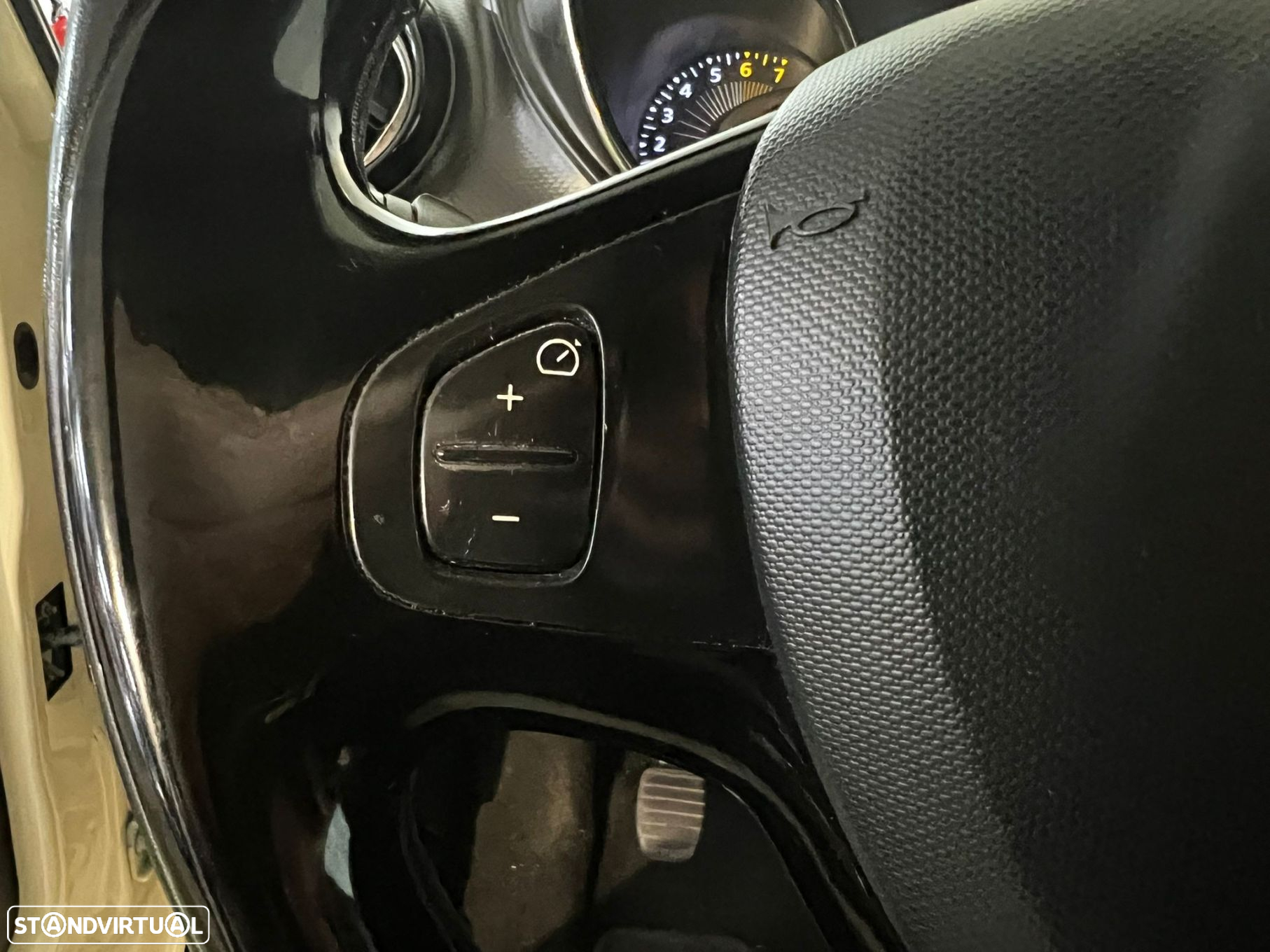 Renault Captur 0.9 TCE Exclusive - 20