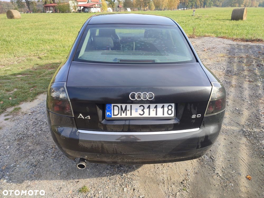 Audi A4 Limousine - 5