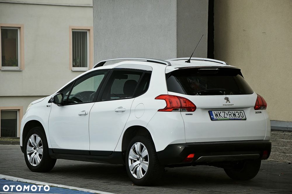 Peugeot 2008 1.2 Pure Tech Active - 5