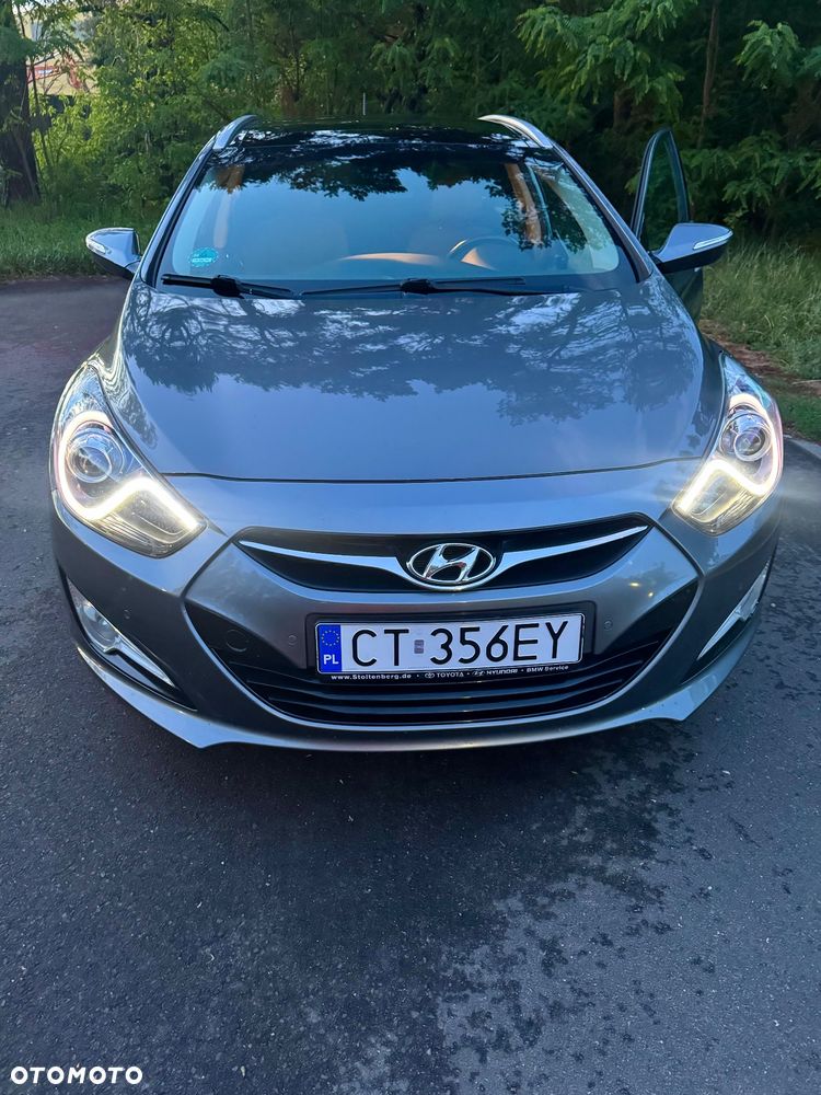 Hyundai i40 i40cw 1.7 CRDi Automatik Fifa World Cup Edition Gold - 34