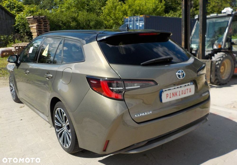 Toyota Corolla - 13
