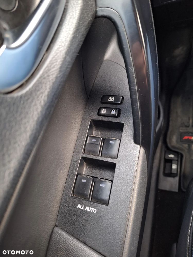 Toyota Corolla 1.6 Active EU6 - 13