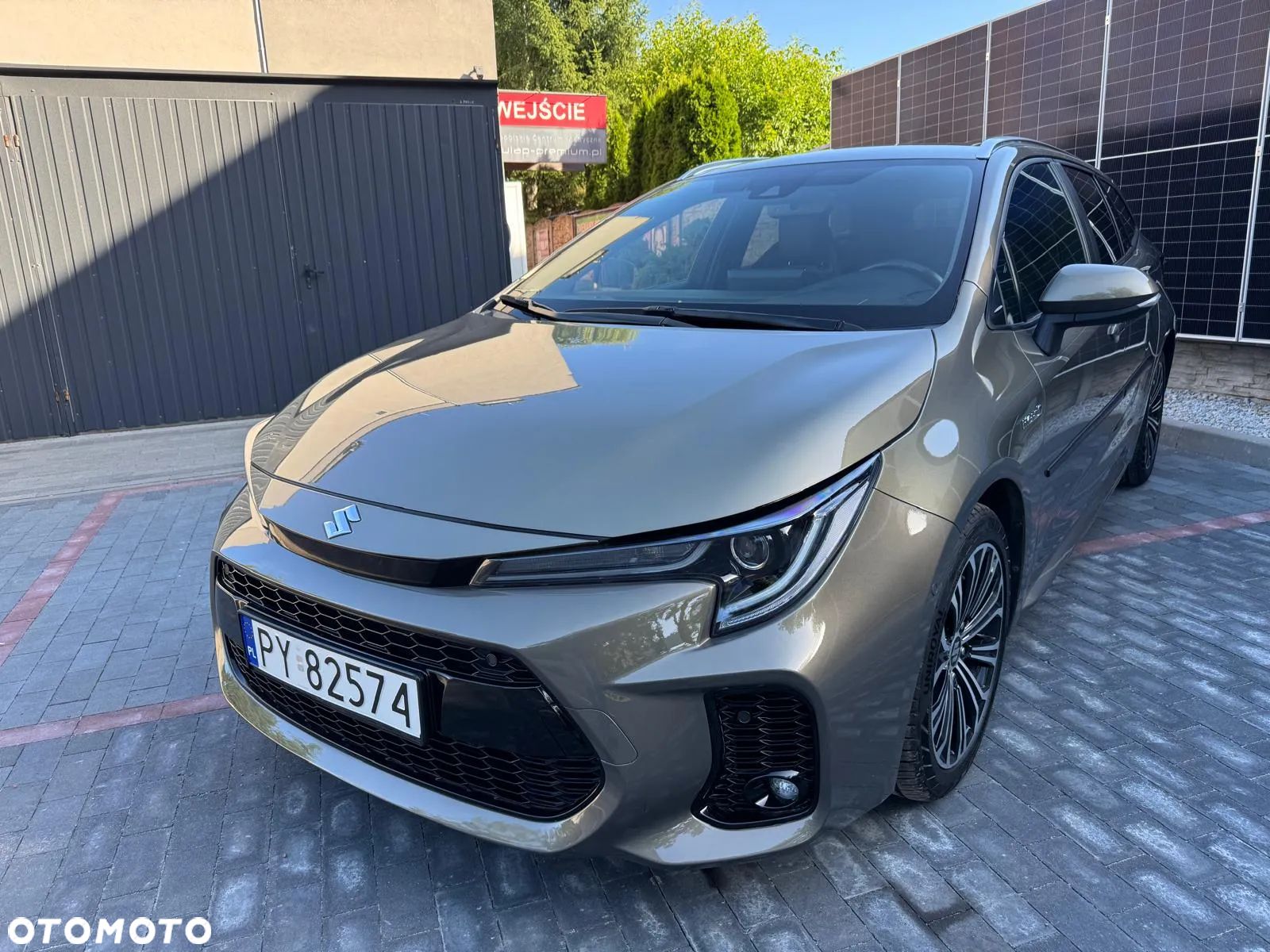 Suzuki Swace 1.8 Hybrid Premium Plus CVT - 1