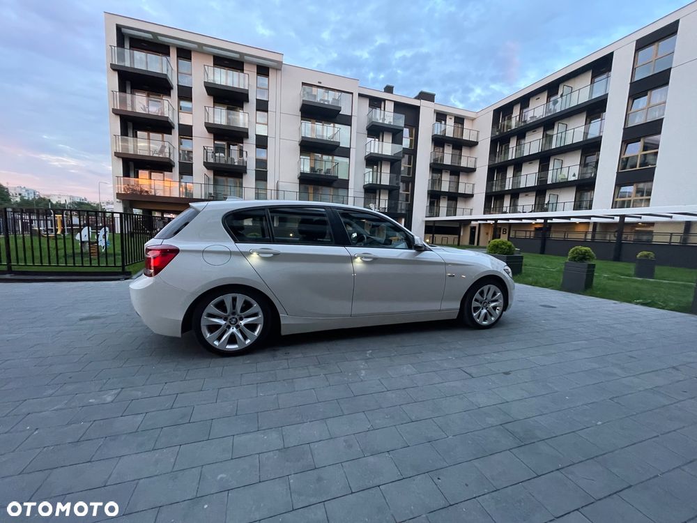 BMW Seria 1 118i Sport Line - 26