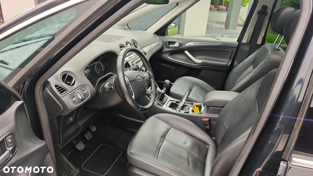 Ford S-Max 2.0 TDCi DPF Titanium - 12