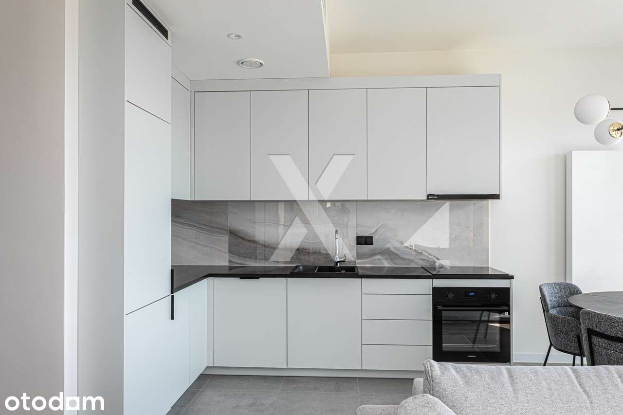 Towarowa Towers | 18 piętro | Garderoba | Master bedroom