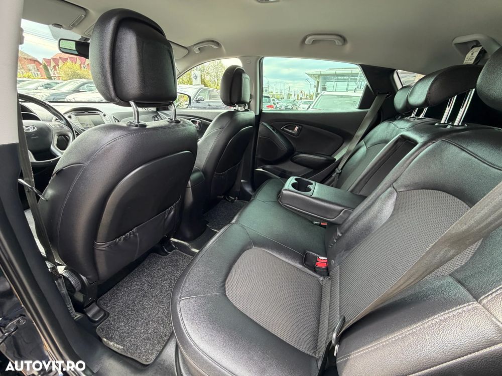 Hyundai ix35 2.0 CRDI 4WD Automatik Fifa World Cup Gold Edition - 9