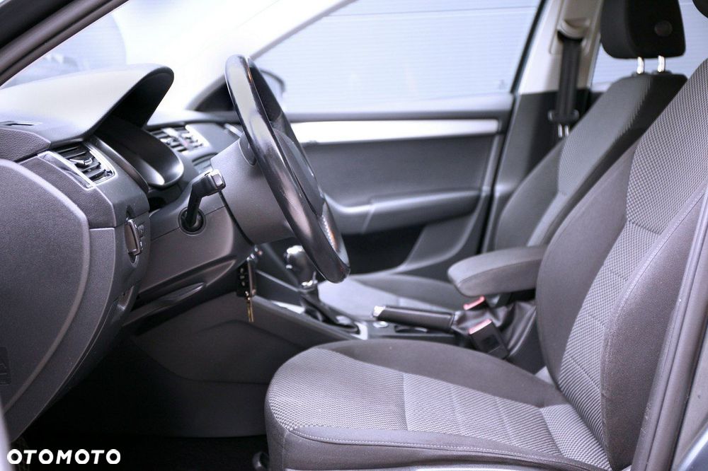 Skoda Octavia 2.0 TDI Edition DSG - 13