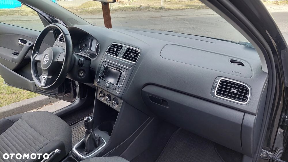 Volkswagen Polo 1.4 16V Highline - 17