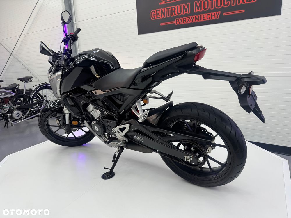 Honda CB - 8