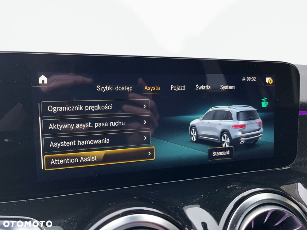 Mercedes-Benz GLB 200 d 4-Matic AMG Line 8G-DCT - 27