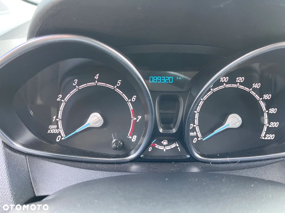 Ford Tourneo Courier 1.0 EcoBoost Titanium - 8