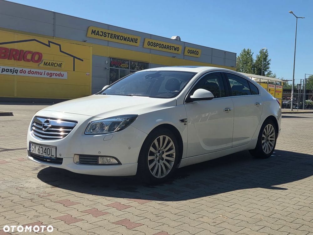 Opel Insignia - 1