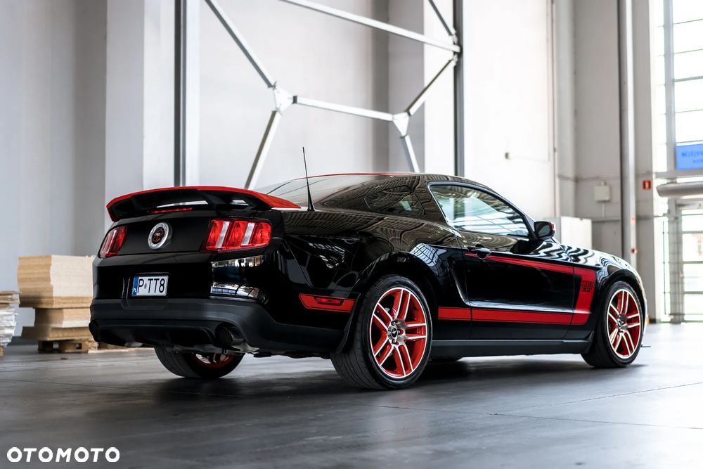 Ford Mustang - 13