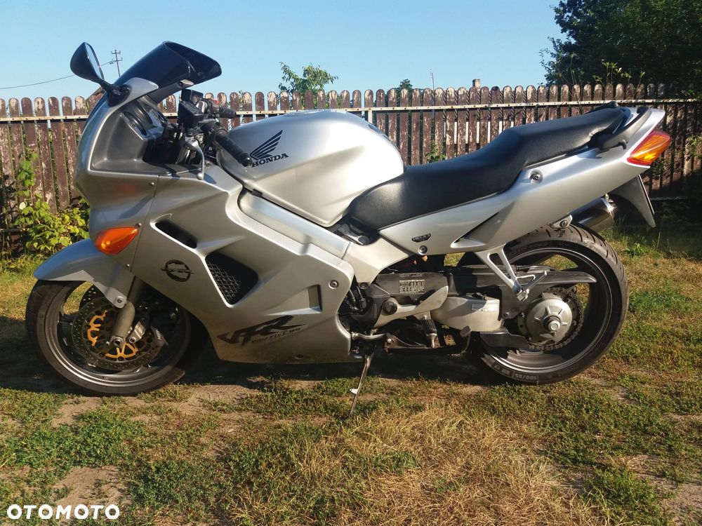 Honda VFR - 7