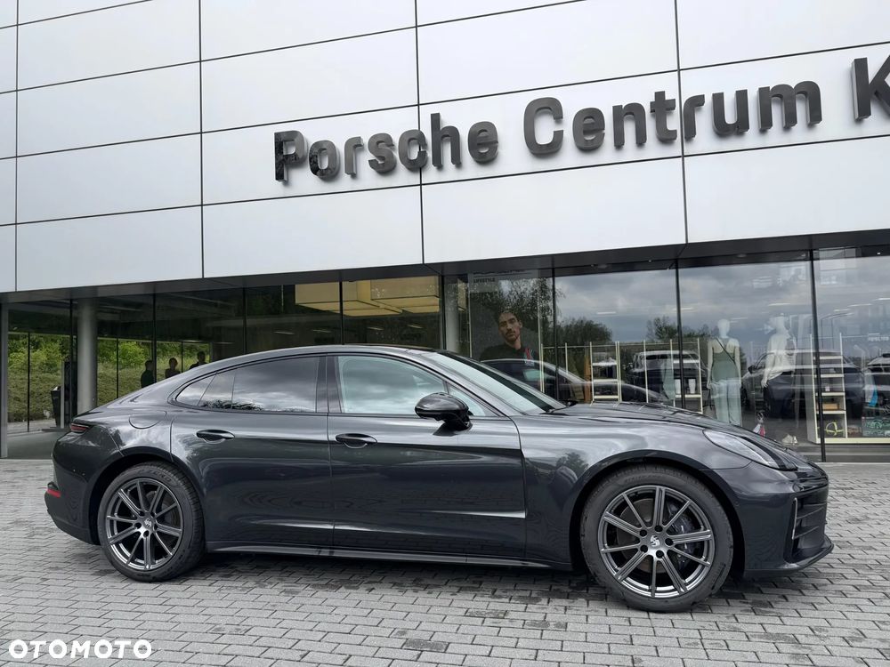 Porsche Panamera 4 - 3
