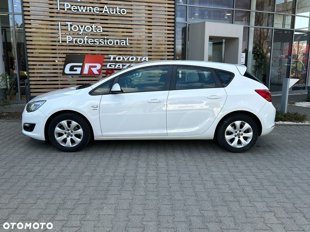 Opel Astra - 2