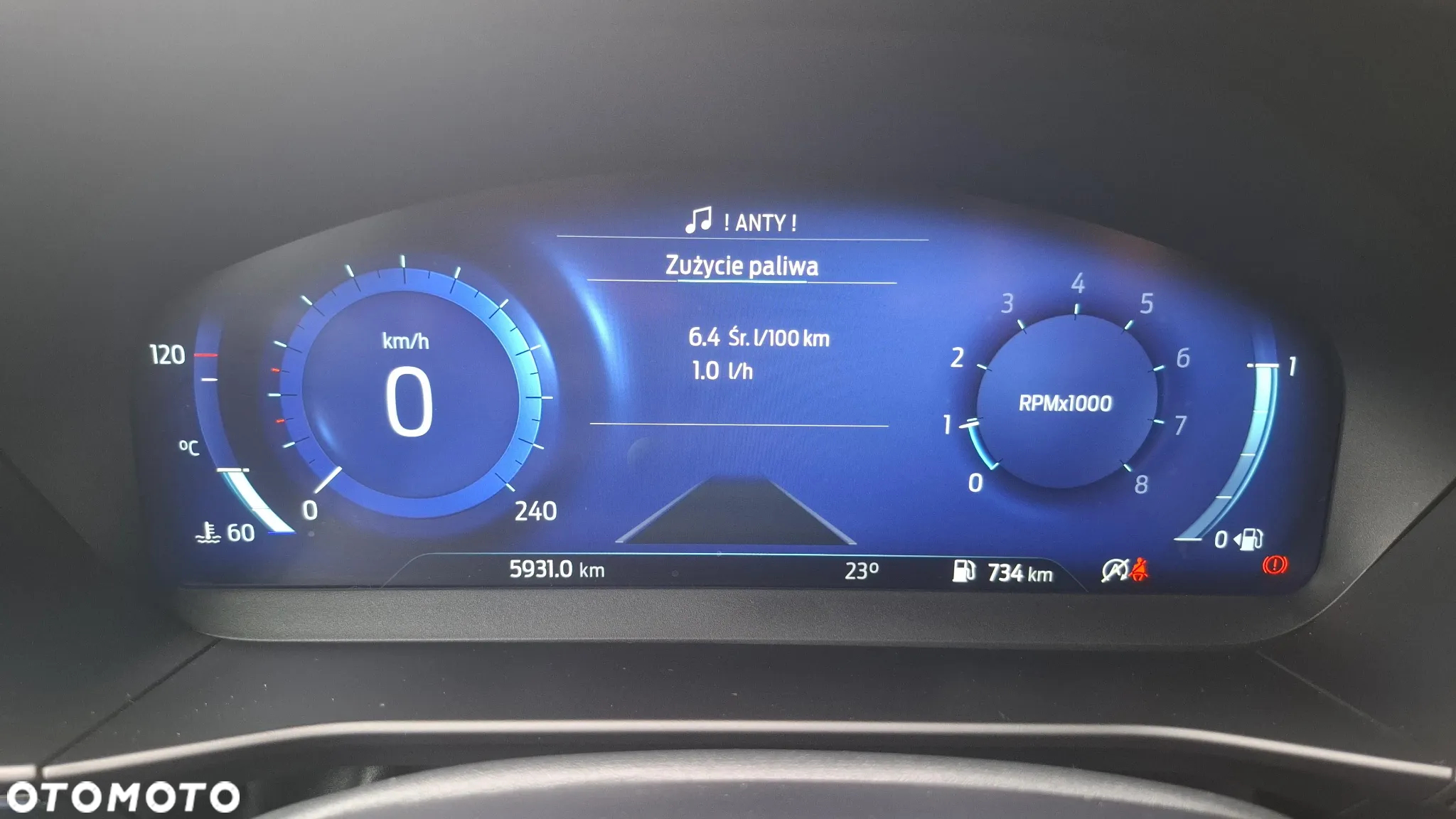 Ford Focus 1.0 EcoBoost Titanium X - 25