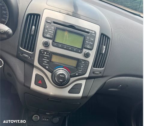 Hyundai i30 1.6 CRDI blue Classic - 6