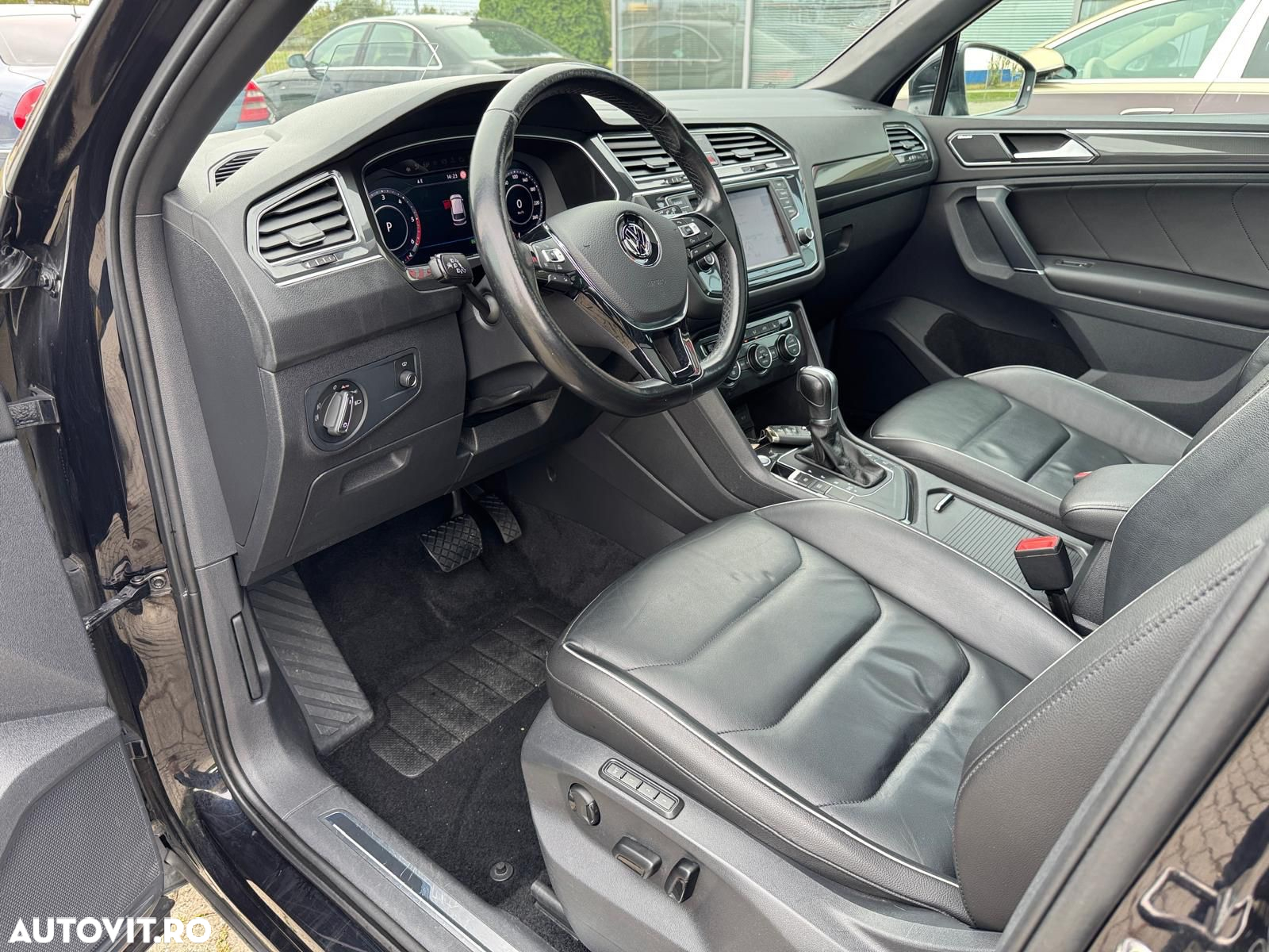 Volkswagen Tiguan 2.0 TDI SCR (BlueMotion Technology) DSG Highline - 25