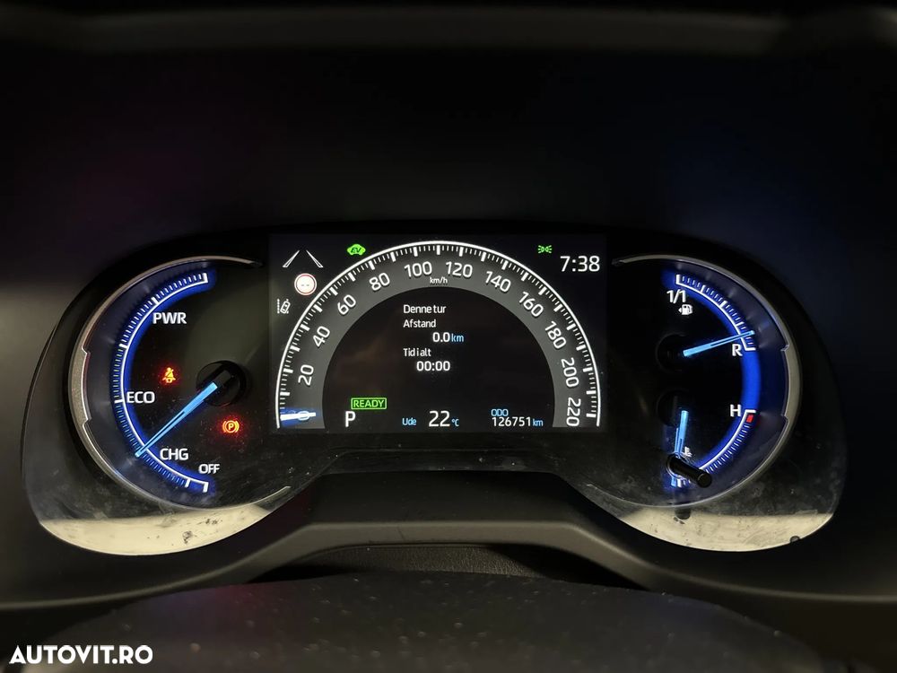 Toyota RAV4 - 11