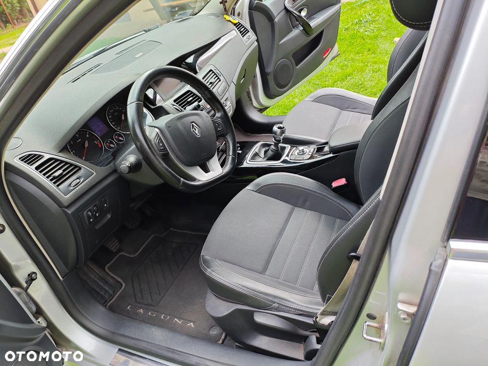 Renault Laguna 2.0 dCi Black Edition - 23