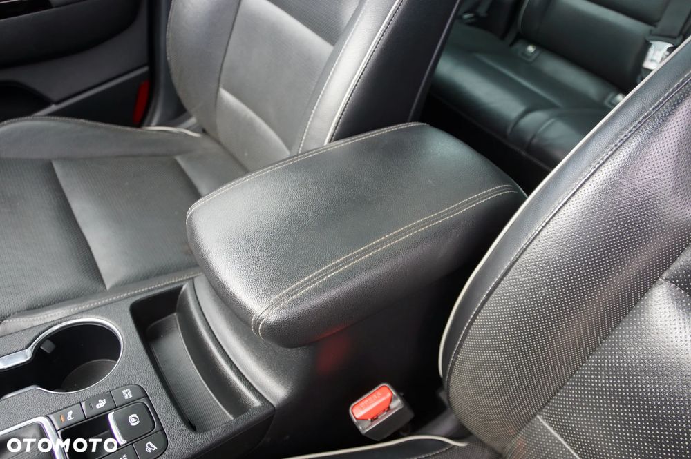 Kia Sportage 2,0 CRDI AWD GT Line - 23