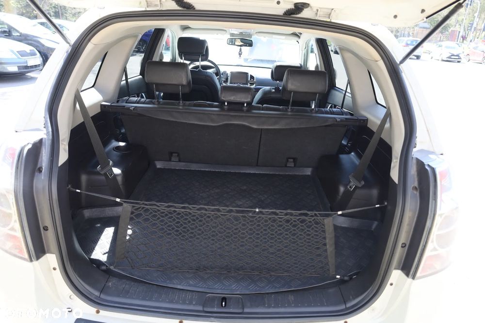 Chevrolet Captiva 2.2 D LT+ - 10