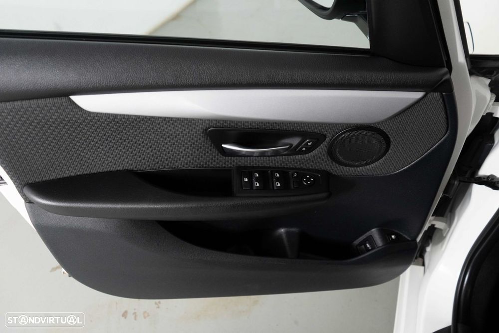 BMW 225xe Active Tourer Advantage - 22