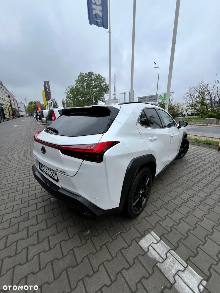 Lexus UX 250h GPF F Impression 2WD - 4