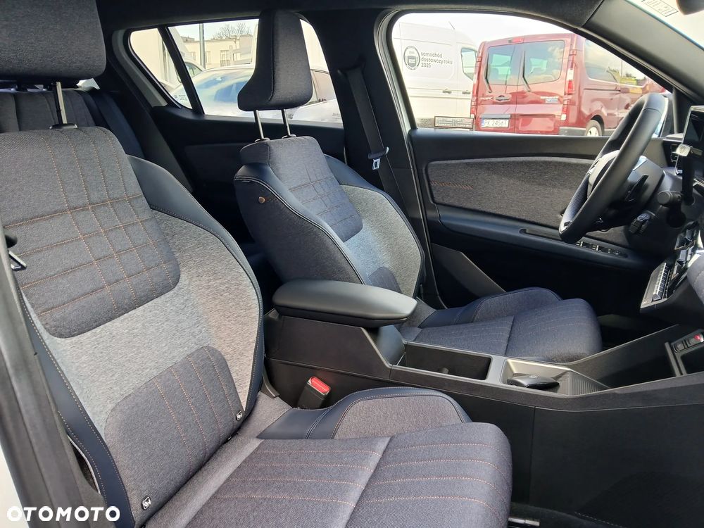 Renault 4 E-Tech 52kWh Comfort Range Techno - 12