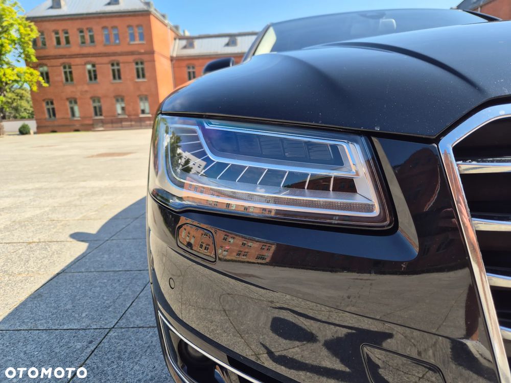 Audi A8 4.2 TDI DPF (clean diesel) quattro tiptronic Lang - 10