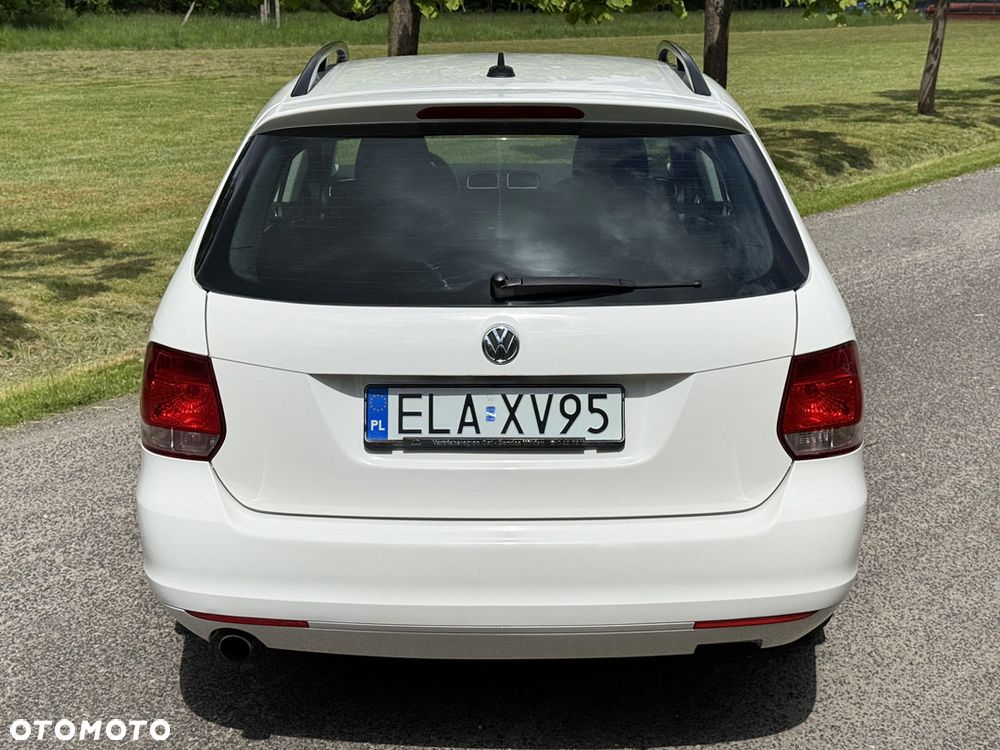 Volkswagen Golf 1.6 TDI DPF BlueMotion - 12