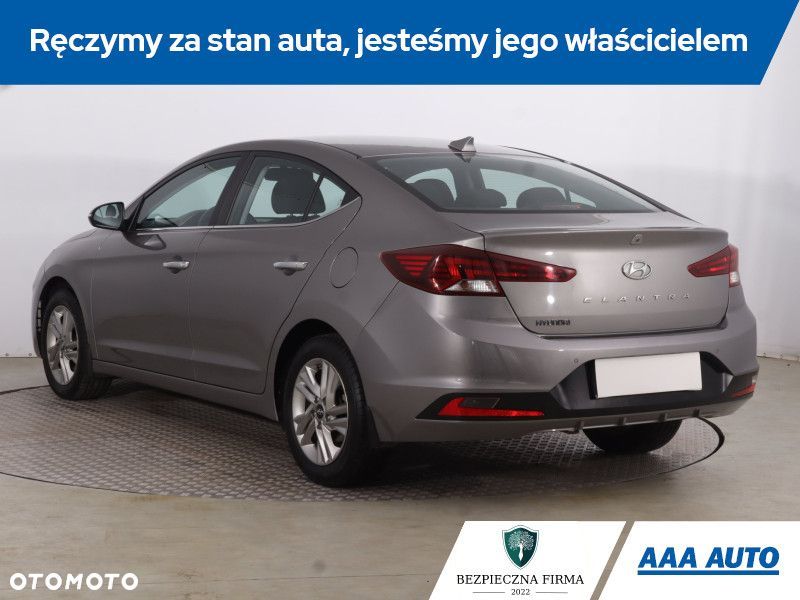 Hyundai Elantra - 6