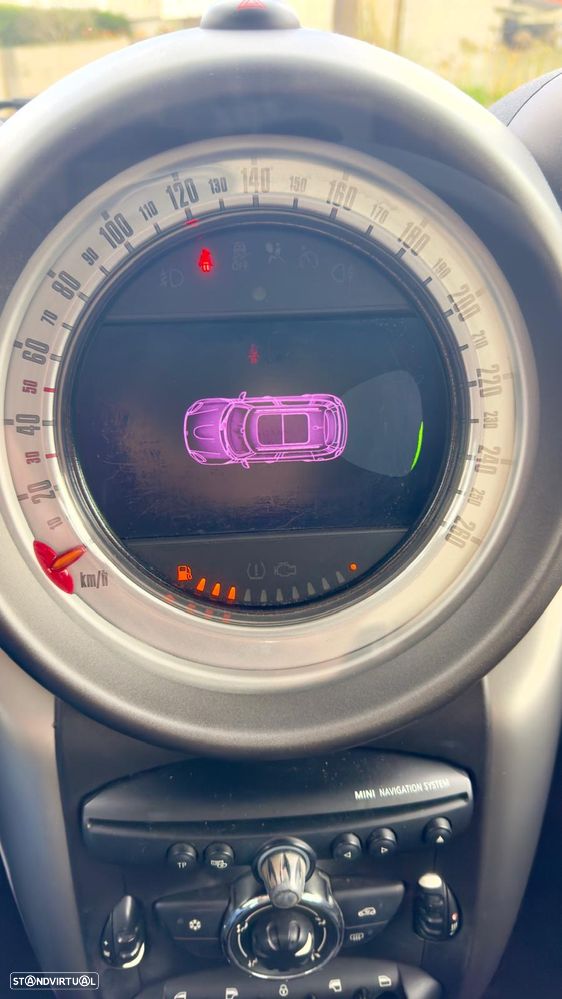 MINI Countryman Cooper D - 18