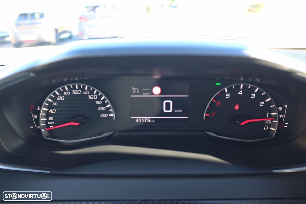 Peugeot 208 1.2 PureTech Active Pack - 27