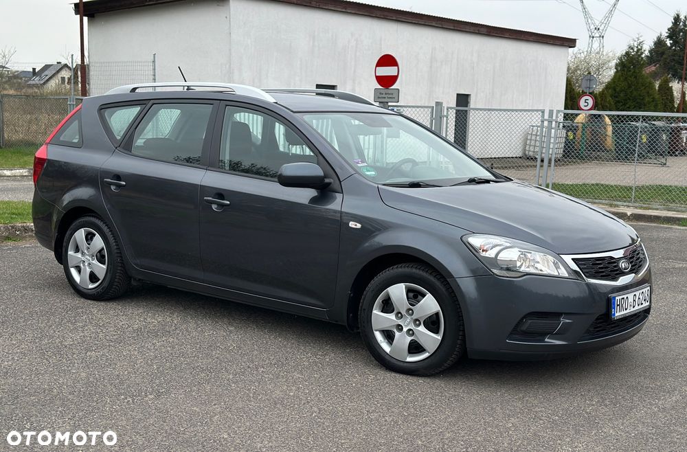 Kia Ceed 1.4 L Euro2012 - 3